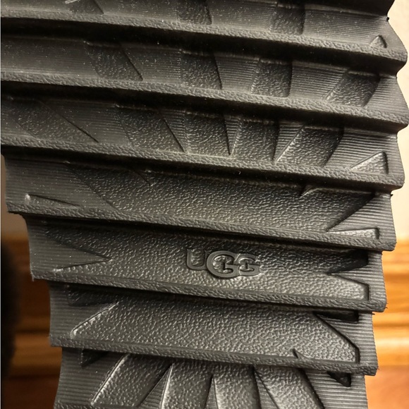 UGG Nita Genuine Shearling Sleeper - Picture 12 of 12